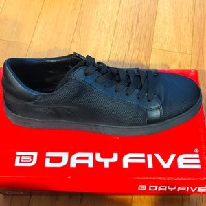 Day Five men's shoes